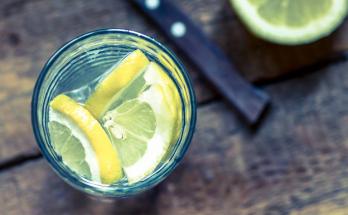 Limonlu su içmek için 7 neden